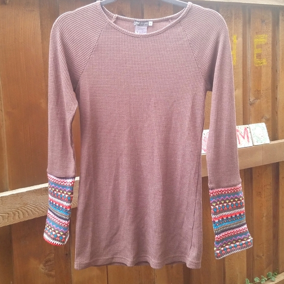 Earthbound Trading Company Tops - Earthbound Trading Co Brown Waffle Thermal Knit M